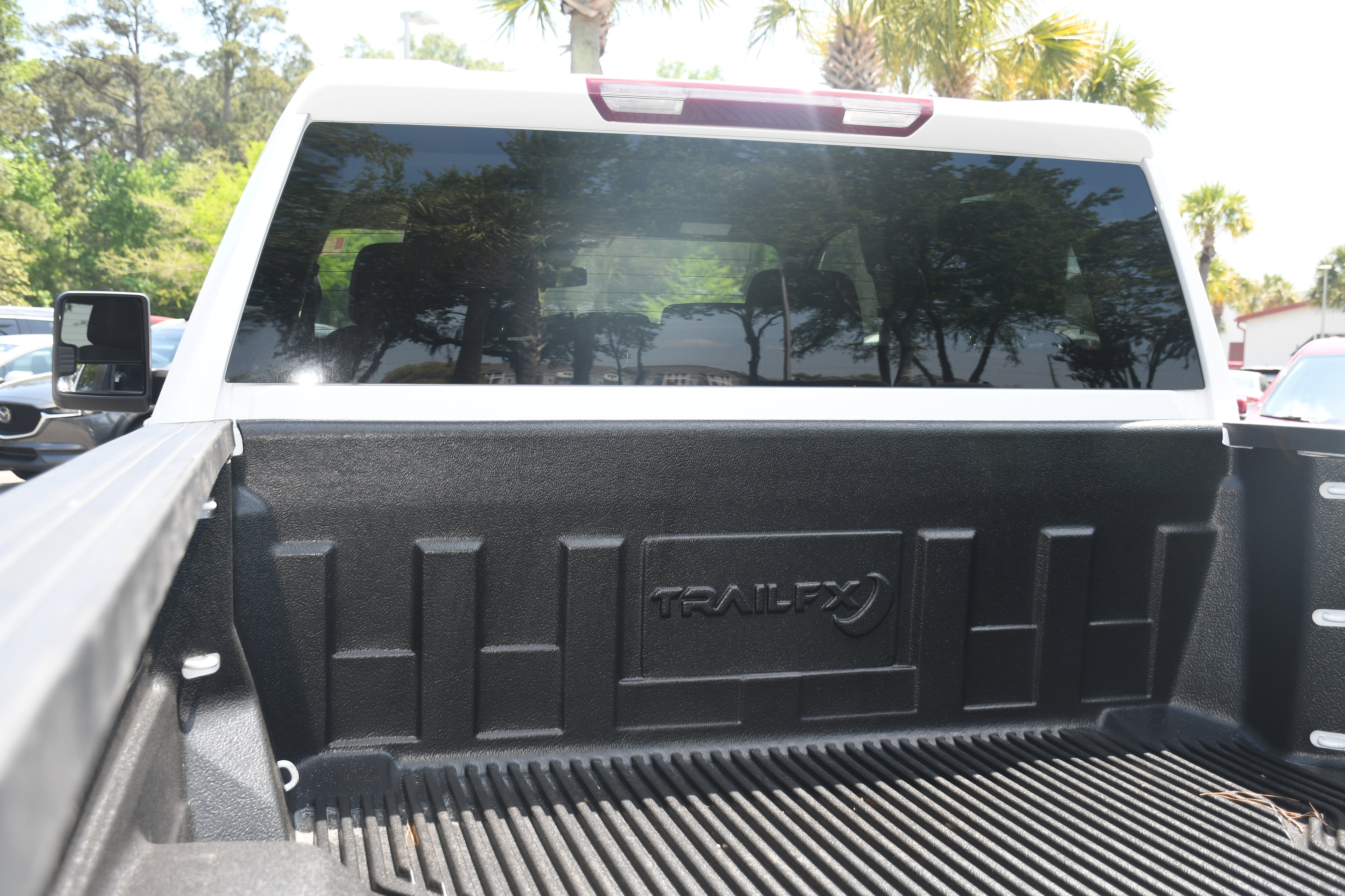 Used 2025 White Chevrolet LT image 16