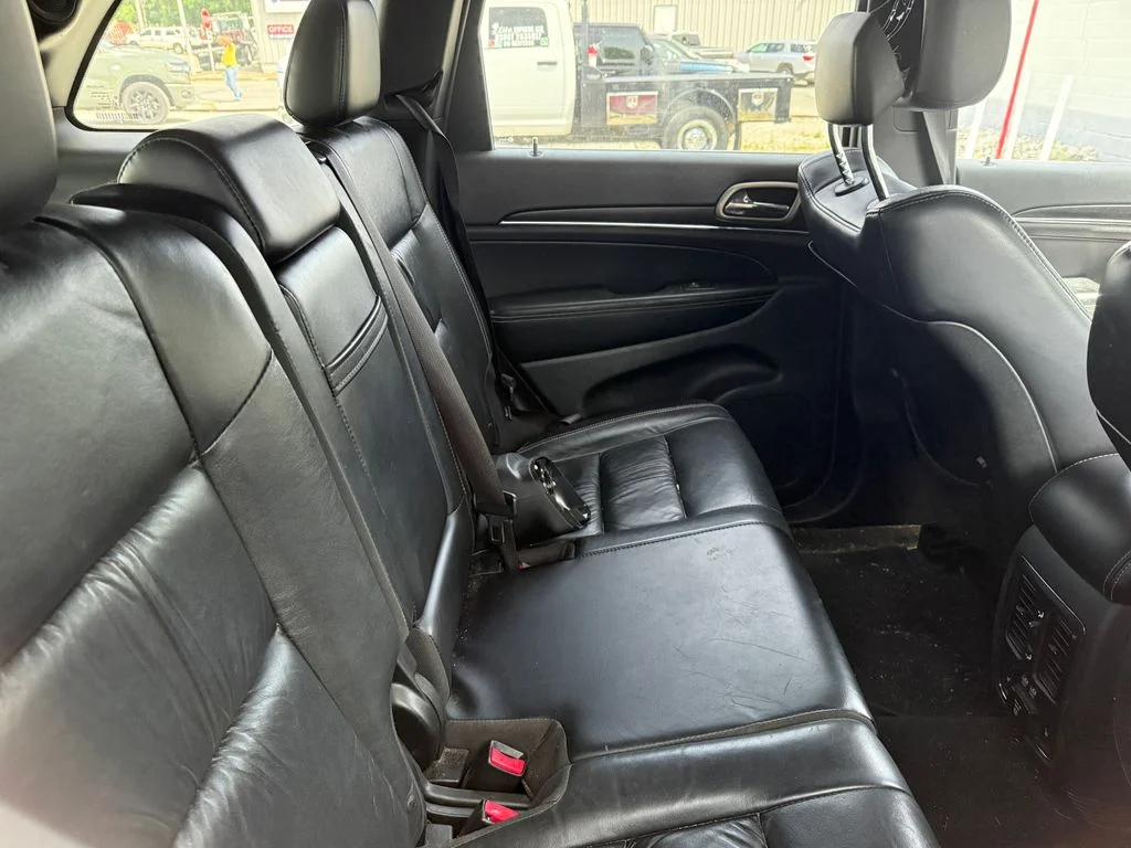 Used 2014 Red Jeep Limited image 5