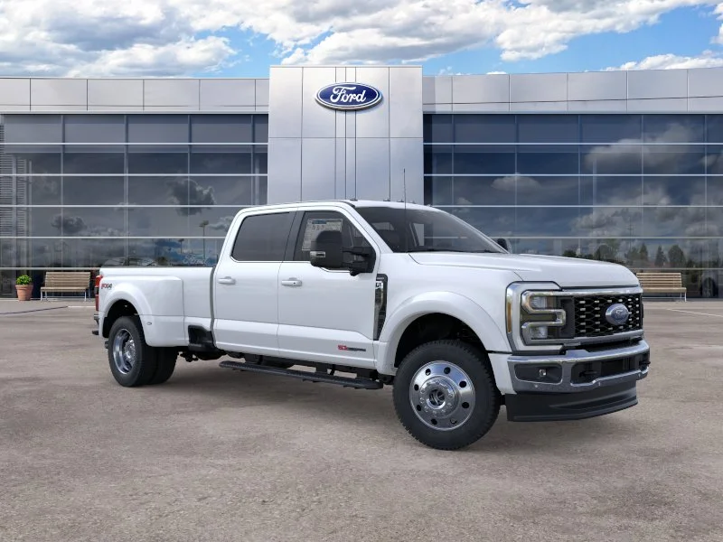 New 2026 Star White Metallic Tri-Coat Ford F-450® Lariat® image 7