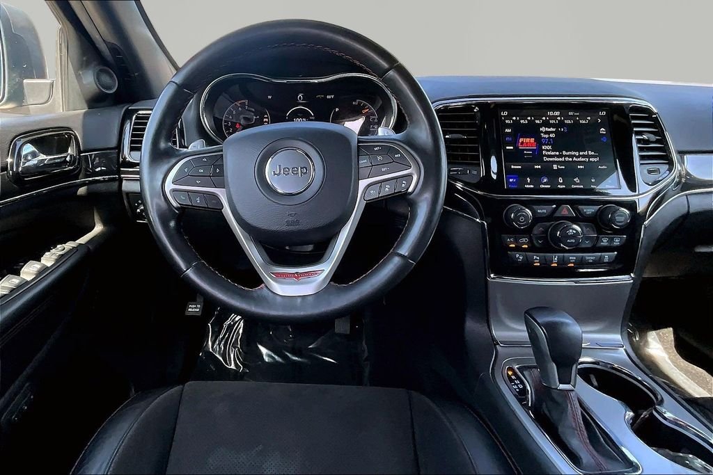 Used 2019 Silver Jeep Trailhawk image 8