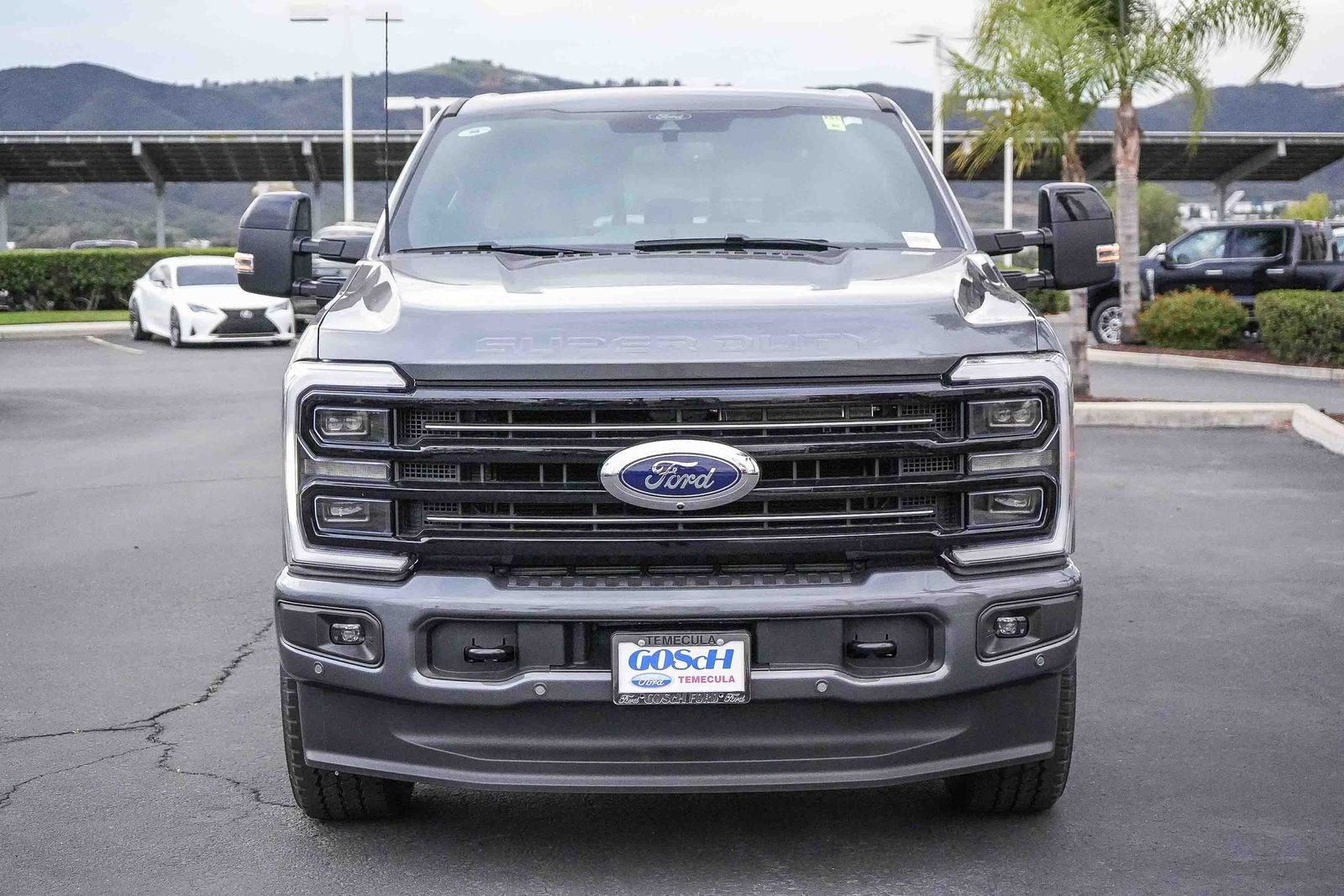 2026 Ford F-250 Super Duty Platinum - Photo 2