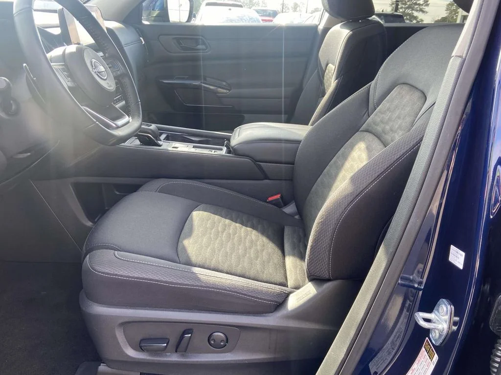 Certified Used 2024 Deep Ocean Blue Pearl Nissan SV image 14