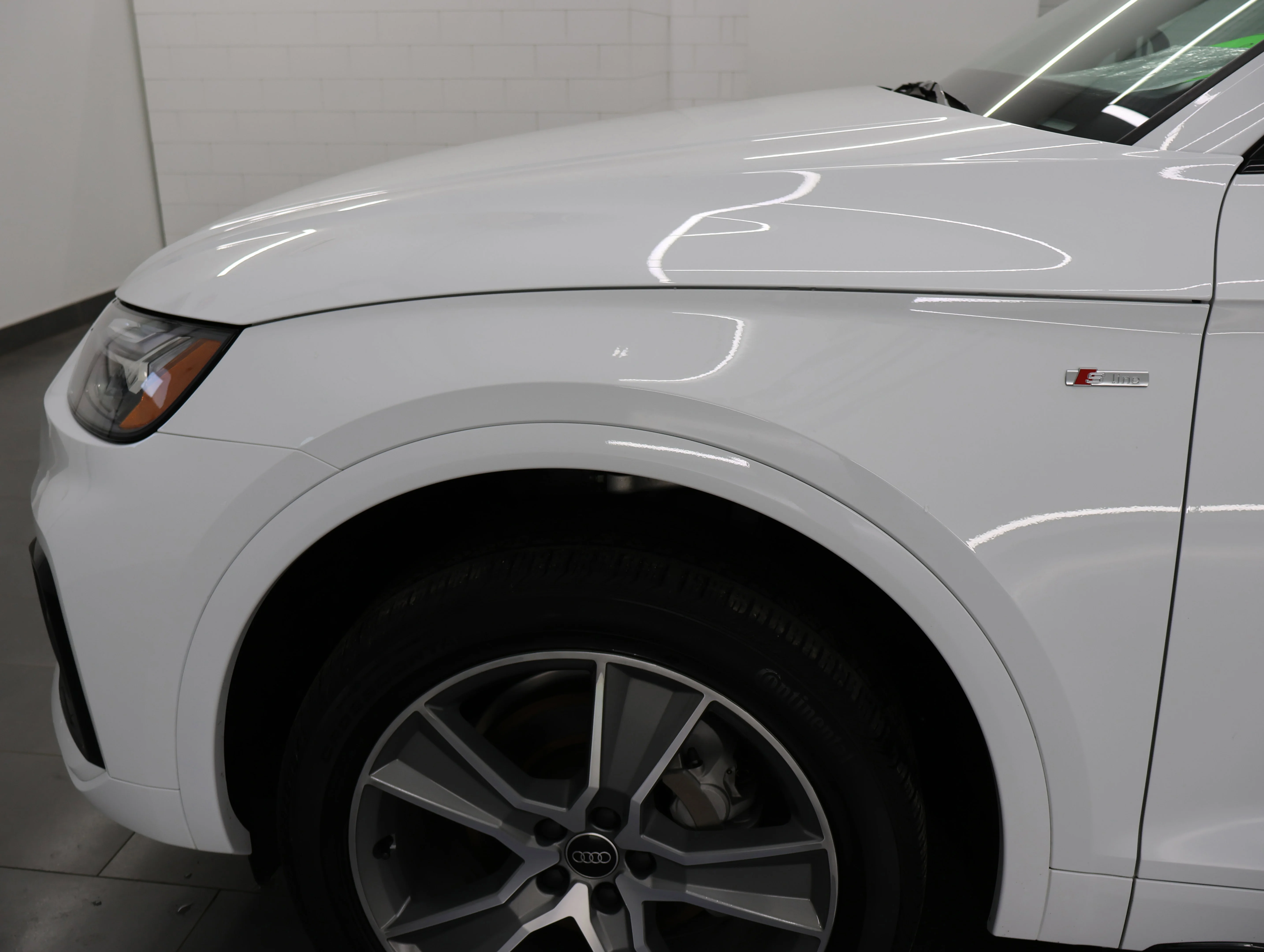 Used 2025 Arkona White Audi 45 S line Premium image 33