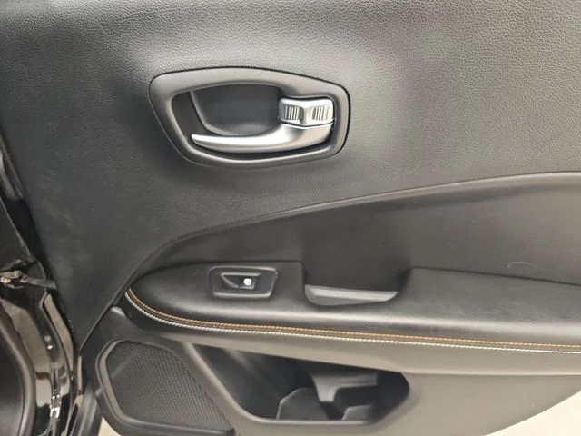 Used 2019 Diamond Black Jeep Sport image 14