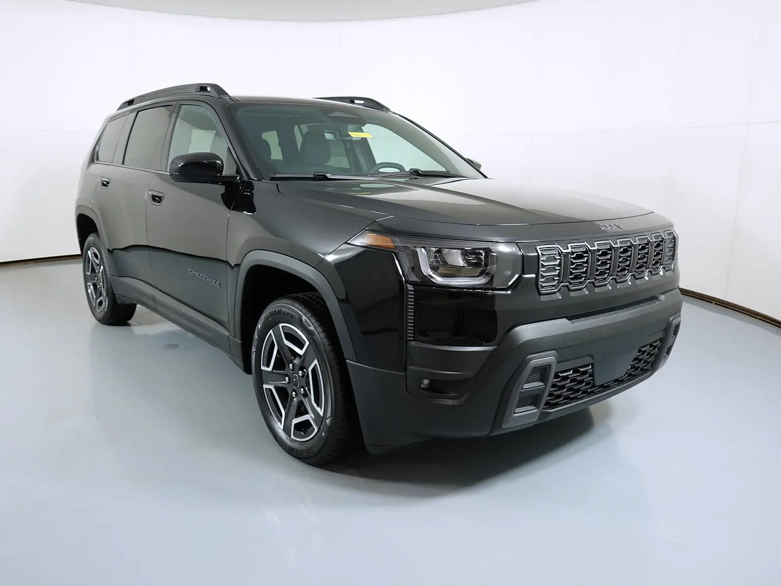 2026 Jeep Cherokee Laredo HEV 4X4's photo