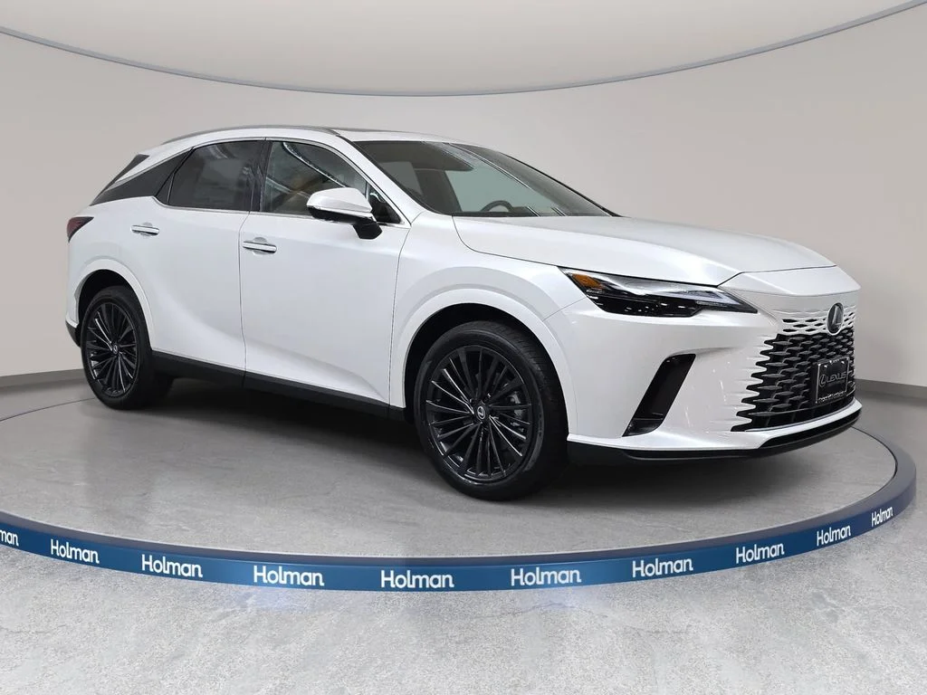 New 2026 Eminent White Pearl Lexus PREMIUM image 3