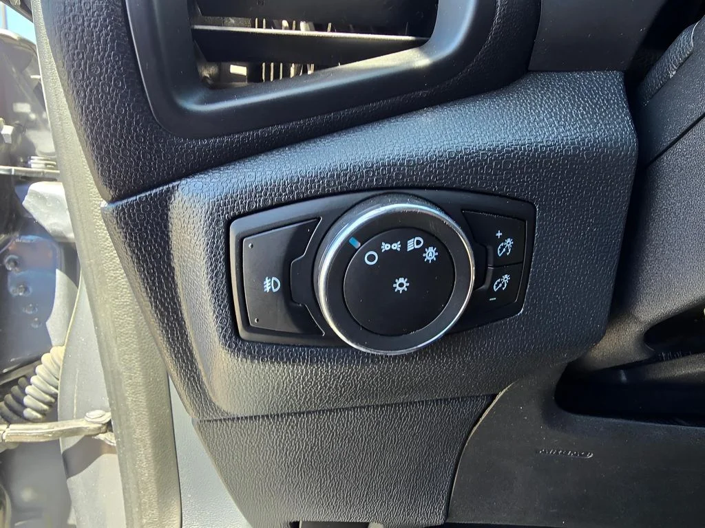 Used 2020 Smoke Metallic Ford SE image 13
