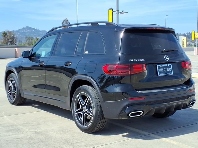 New 2026 Black Mercedes-Benz GLB 250 image 21