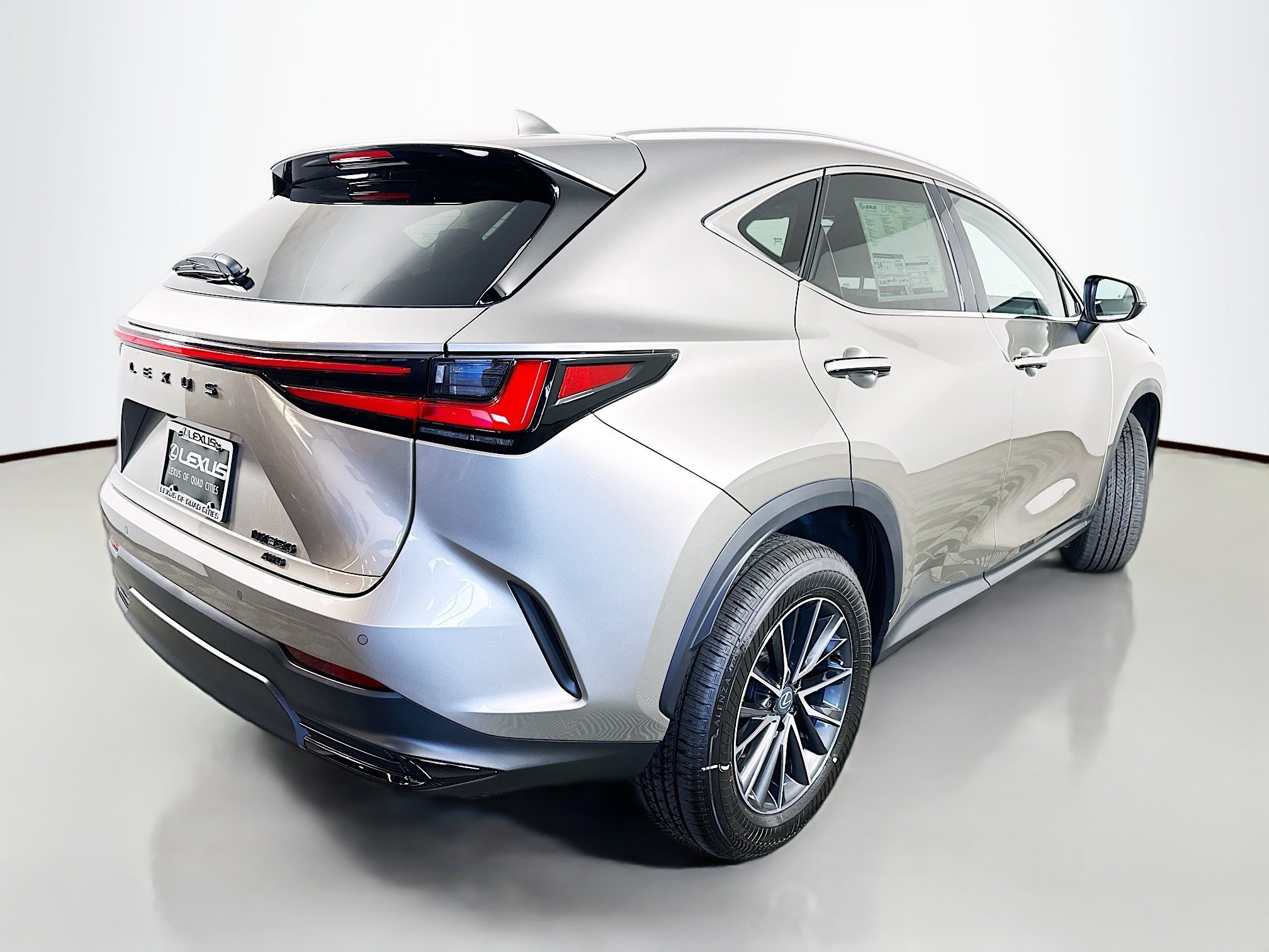 2026 Lexus NX 350 - Photo 7