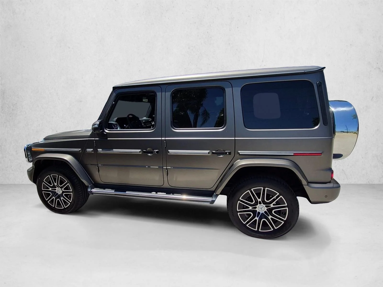 Used 2026 Manufaktur Monza Grey Magno Mercedes-Benz G 550 image 9