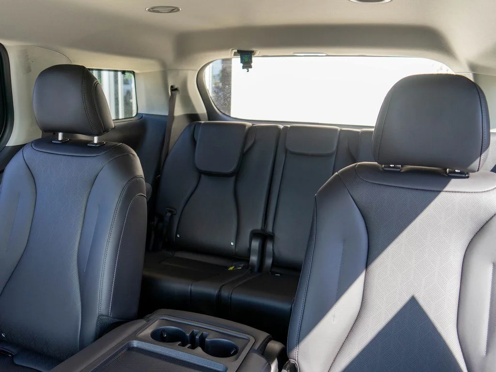 2026 Kia Carnival EX - Photo 12