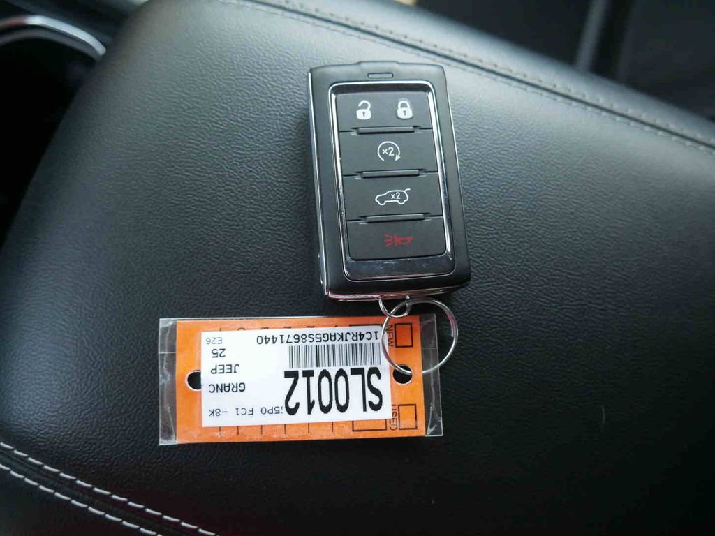 Used 2025 Silver Jeep Altitude X image 27