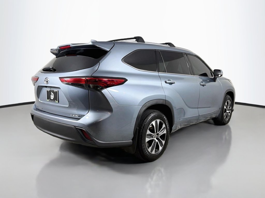 Used 2021  Toyota XLE image 5