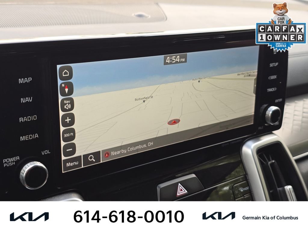 Used 2022 White Kia S image 28