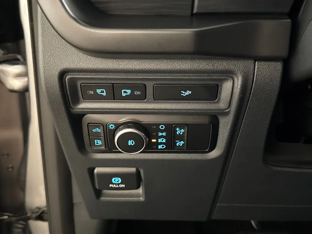 Certified Used 2024 Silver Ford XLT image 20