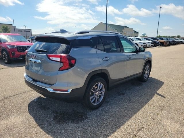 Used 2024 Sterling GMC SLT image 23