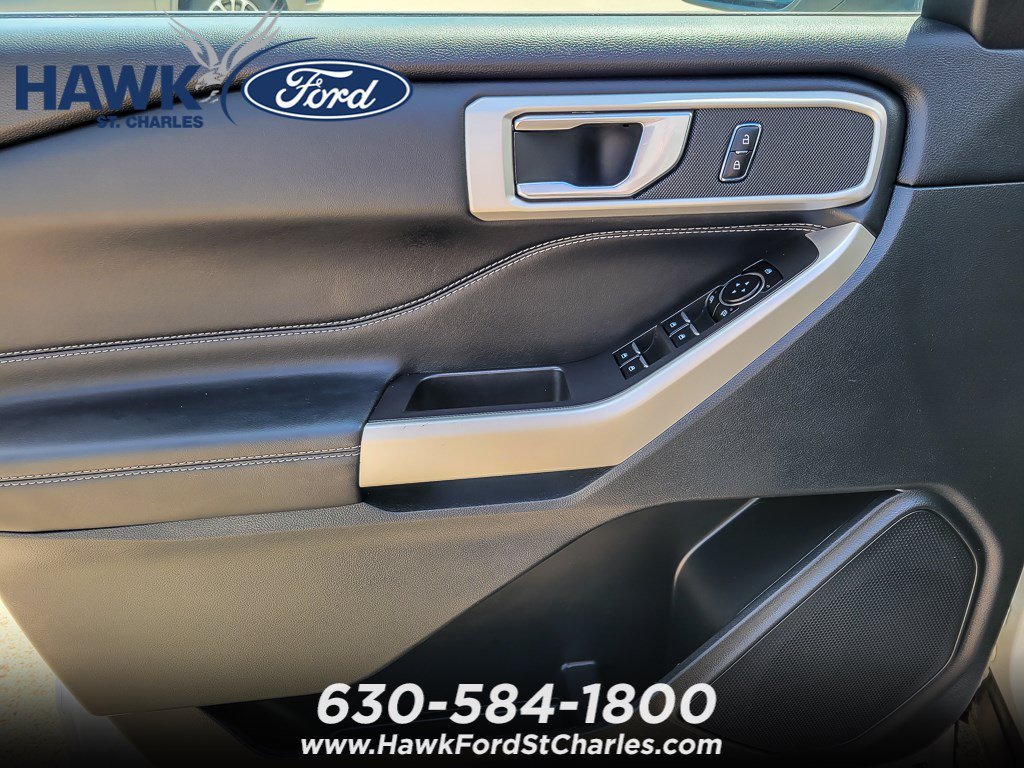 Certified Used 2023 White Metallic Ford XLT image 19