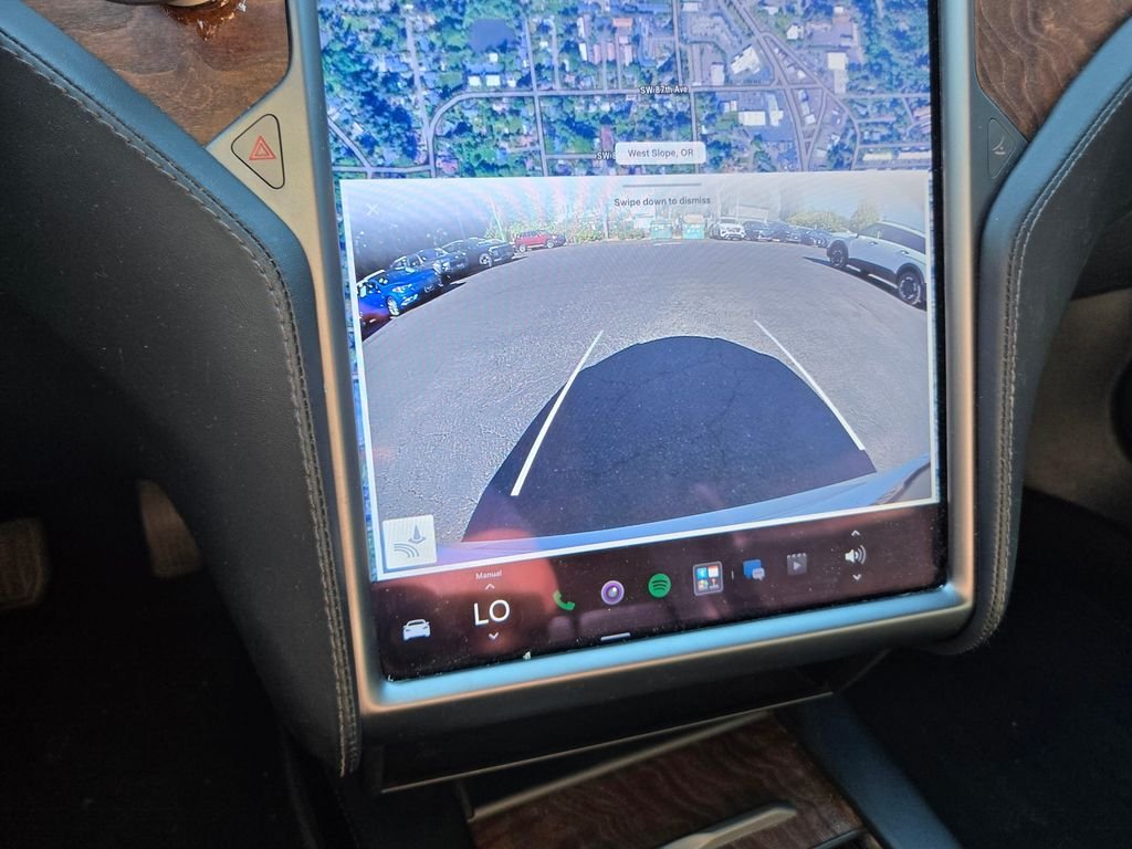 Used 2020 Pearl White Multi-Coat Tesla  image 28