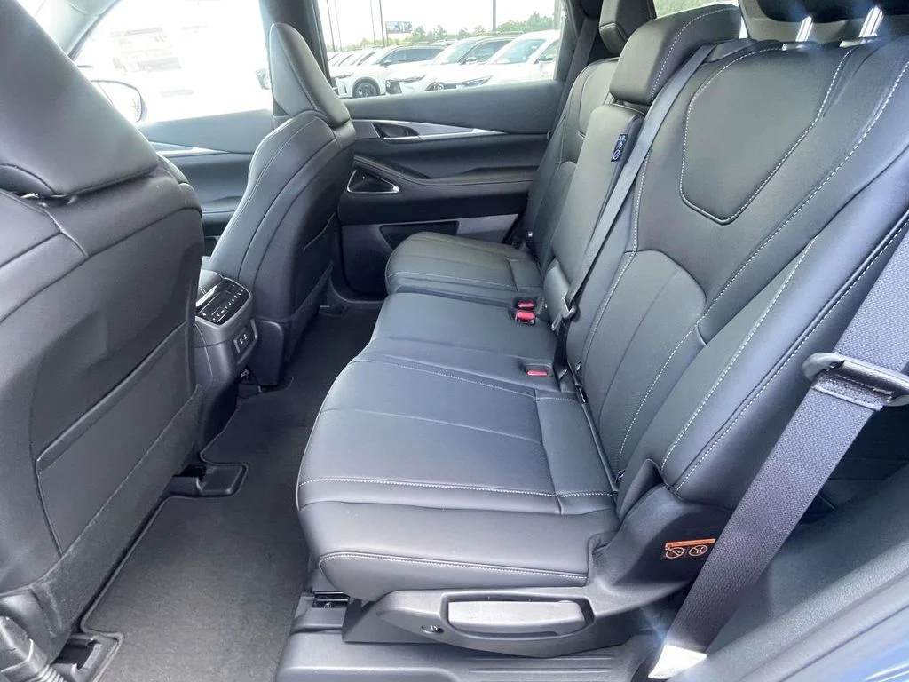 New 2027 Blue INFINITI LUXE image 11