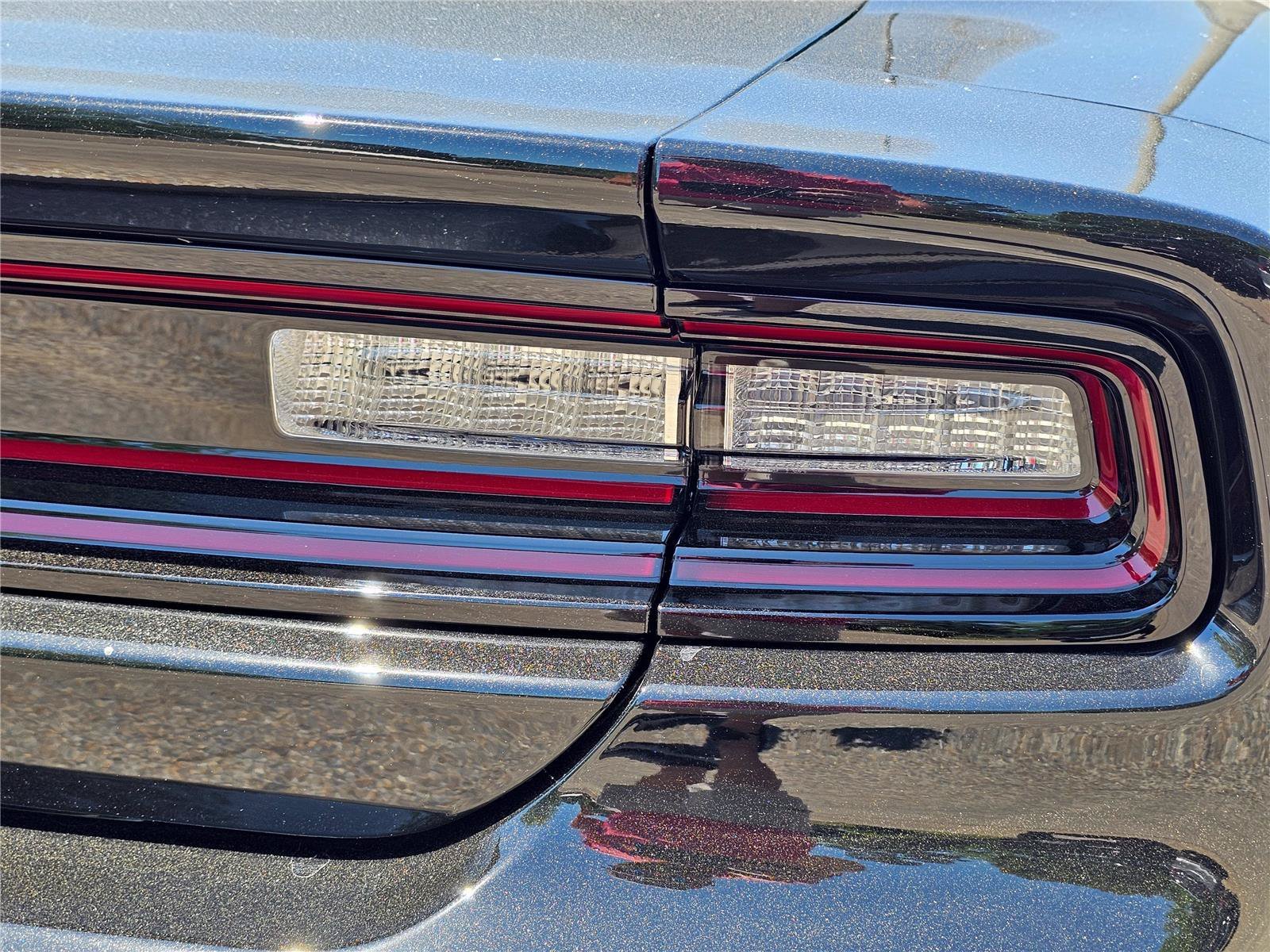 New 2026 Diamond Black Crystal Pearlcoat Dodge R/T image 9