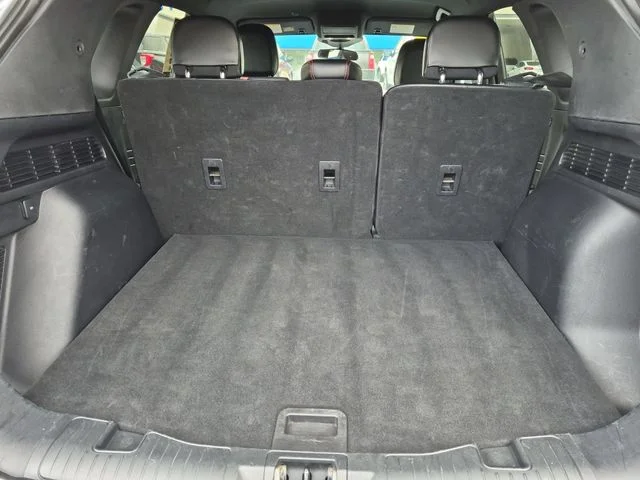 Used 2024 Silver Ford ST-Line image 31