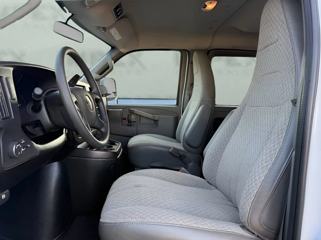 Used 2021 Summit White Chevrolet WT image 10