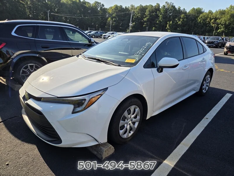 Used 2024 Ice Cap TOYOTA LE image 10