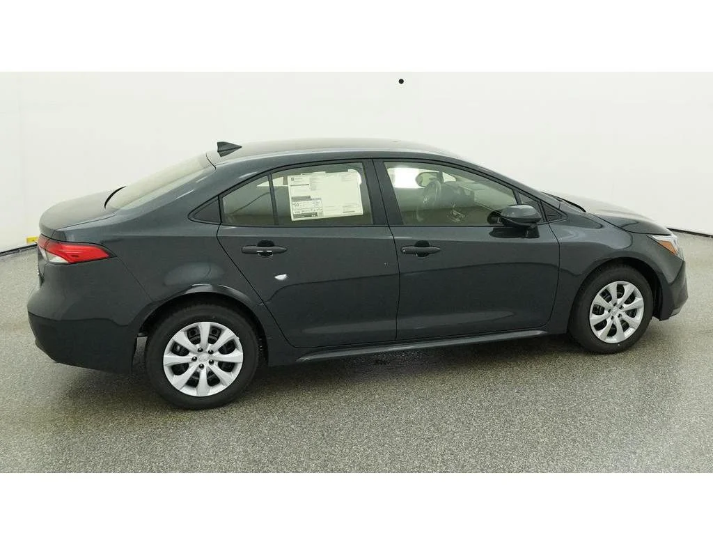 New 2027  Toyota LE image 13