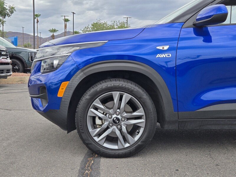 Used 2021 Blue Kia LX image 10