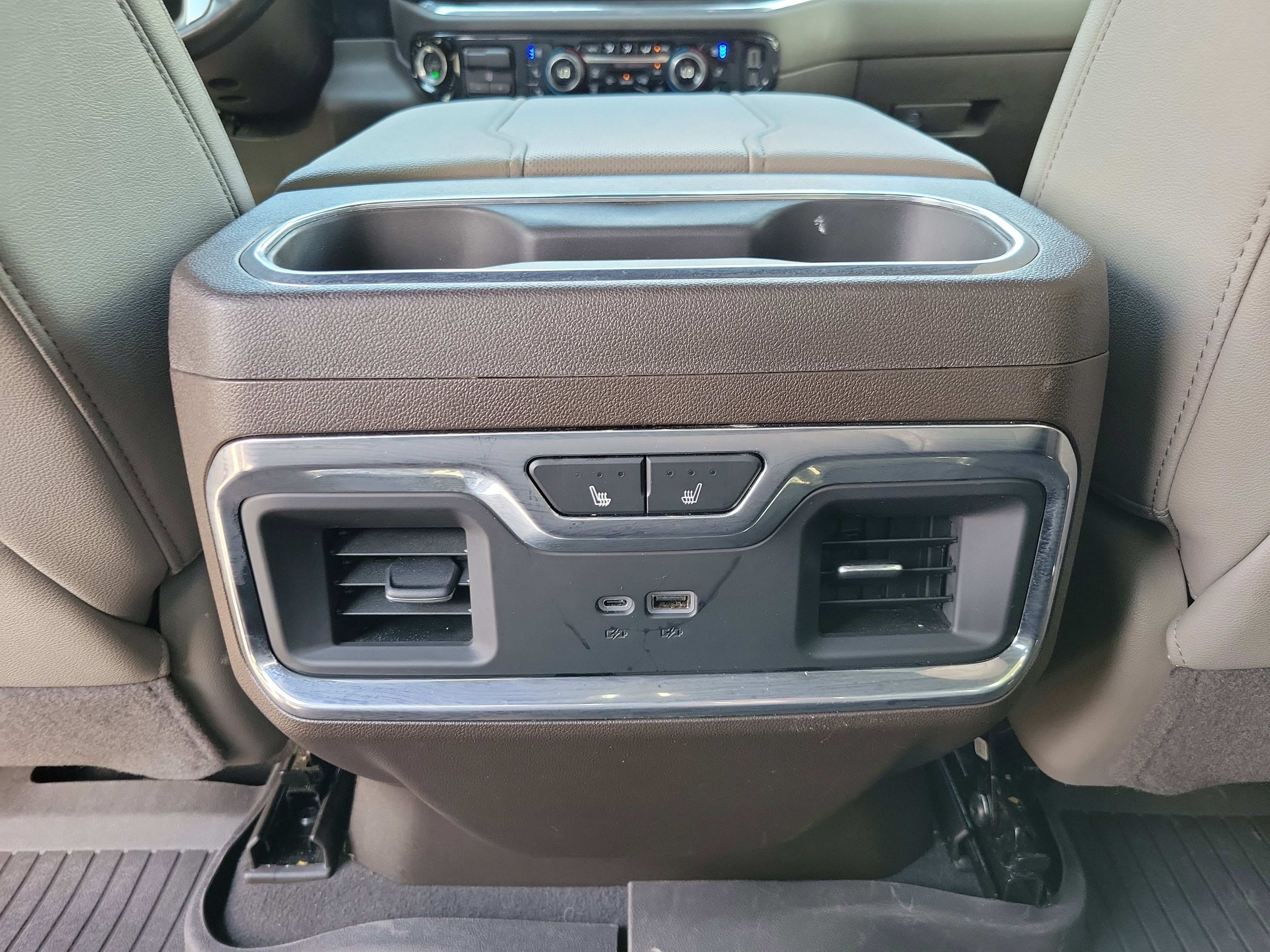 2024 Chevrolet Silverado 1500 LTZ - Photo 11