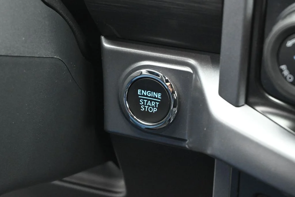 New 2026 Agate Black Metallic Ford XLT image 13