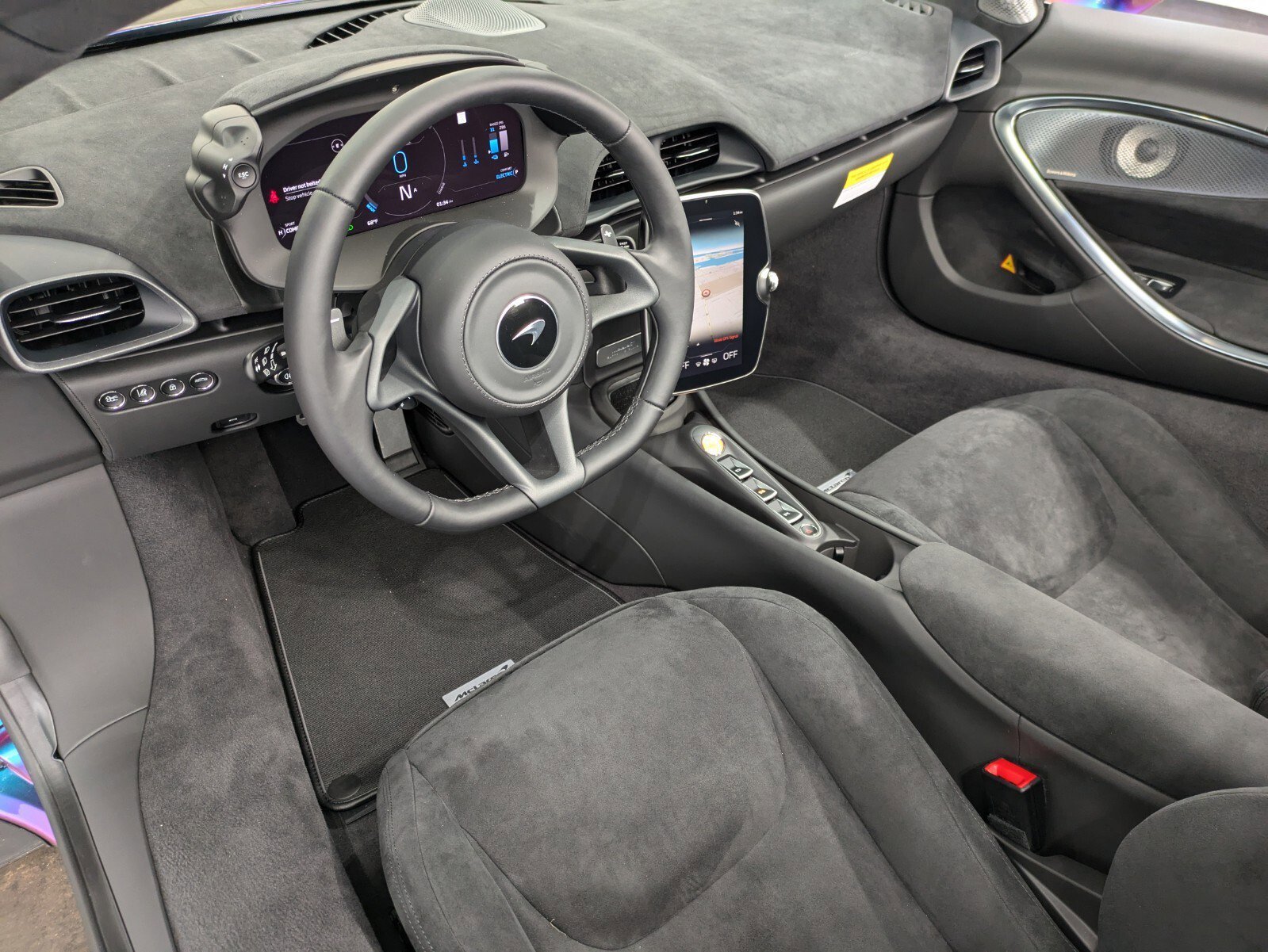 2025 McLaren Artura - Photo 7