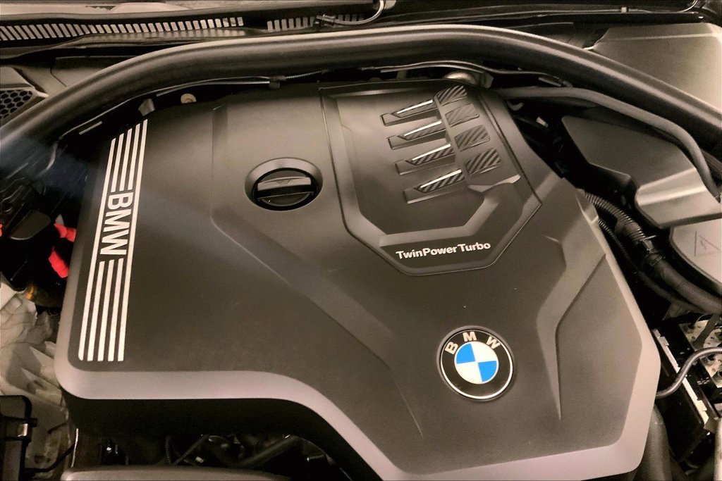 Used 2023 Alpine White BMW 330i xDrive image 31