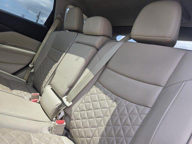 Used 2019 Pearl White Tricoat Nissan Platinum image 24