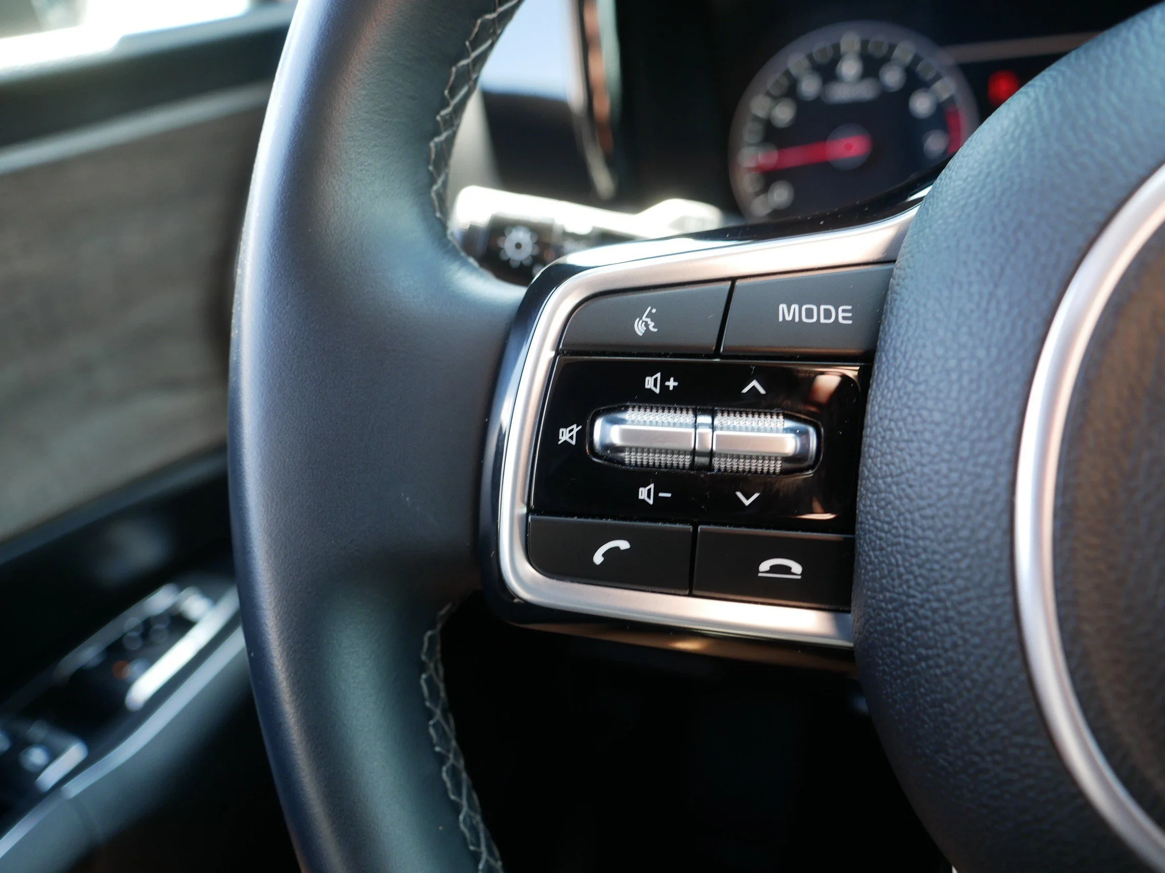 2023 Kia Sorento X-Line EX - Photo 28