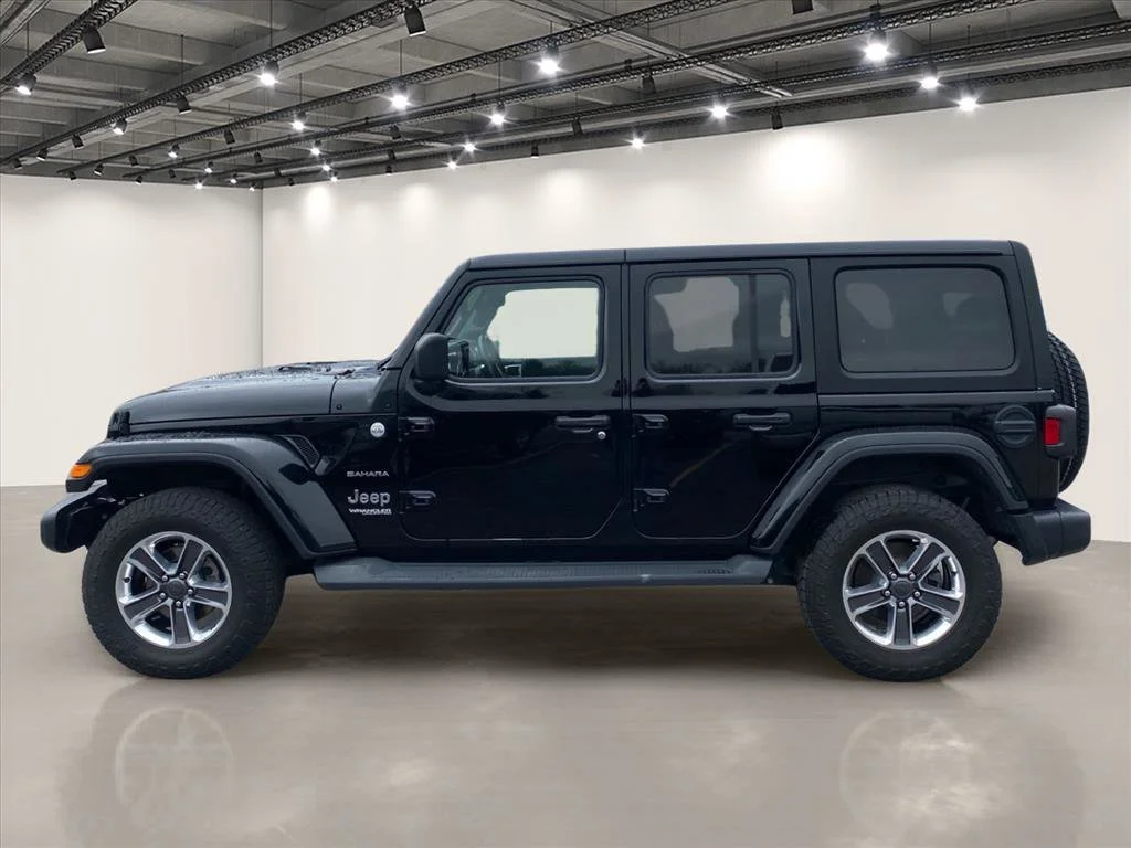 Used 2020 Black Clearcoat Jeep Sahara image 4