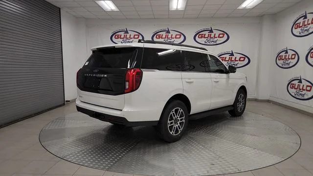 New 2026 Star White Metallic Tri-Coat Ford Active image 12