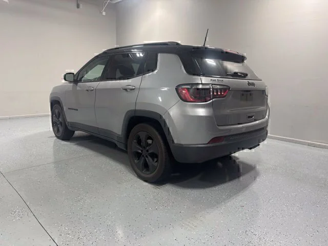 Used 2020 Silver Jeep Latitude image 8