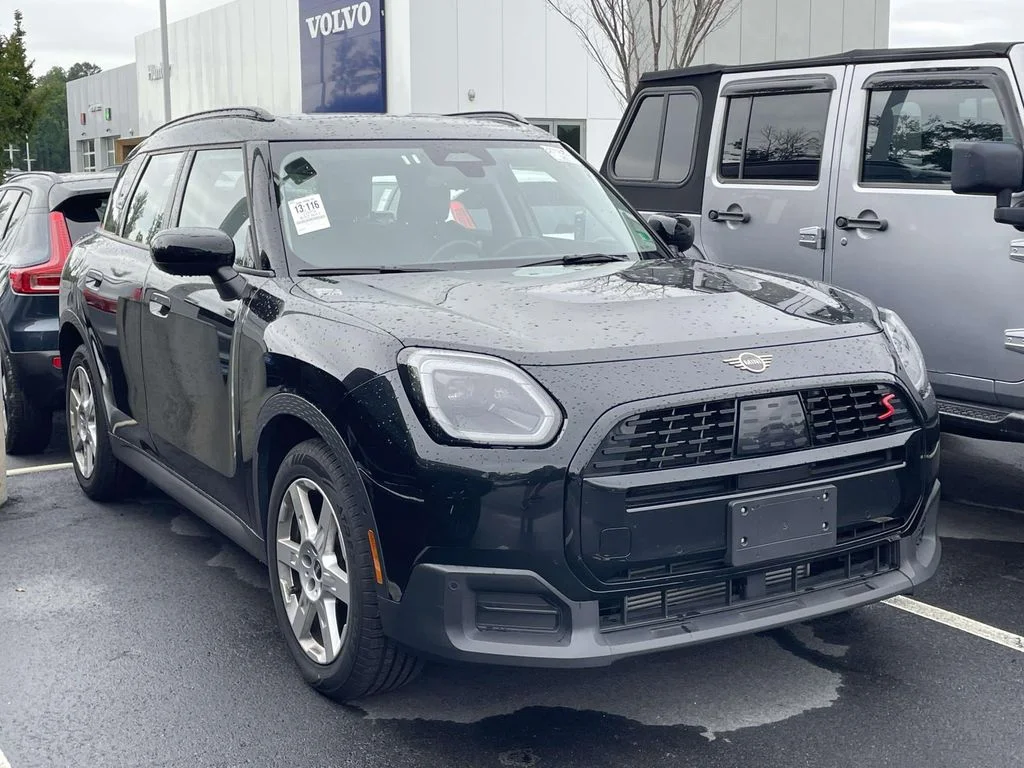 2025 MINI Countryman S ALL4's photo
