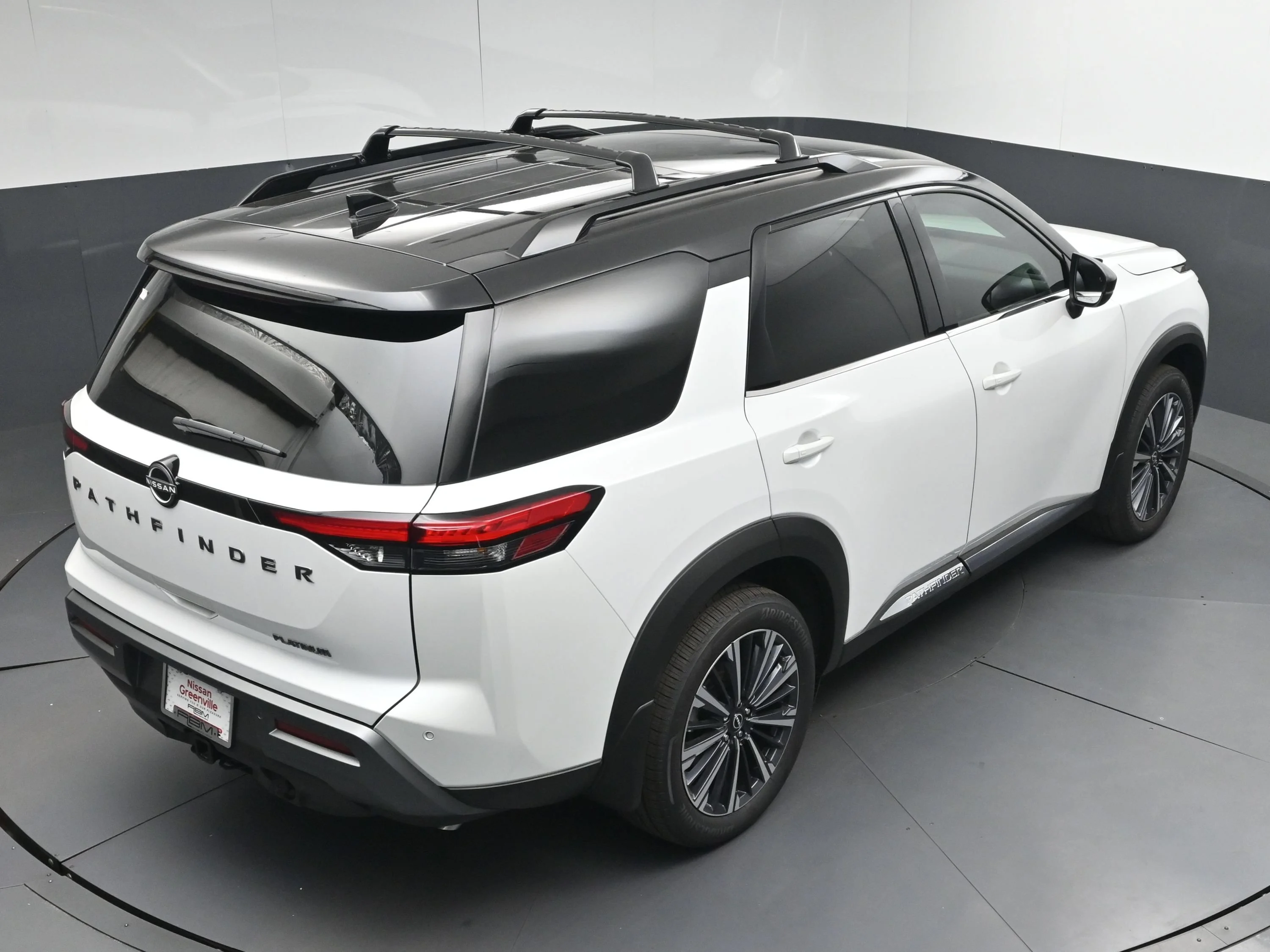 New 2026 Everest White Pearl TriCoat / Super Black Two-tone Nissan Platinum image 35