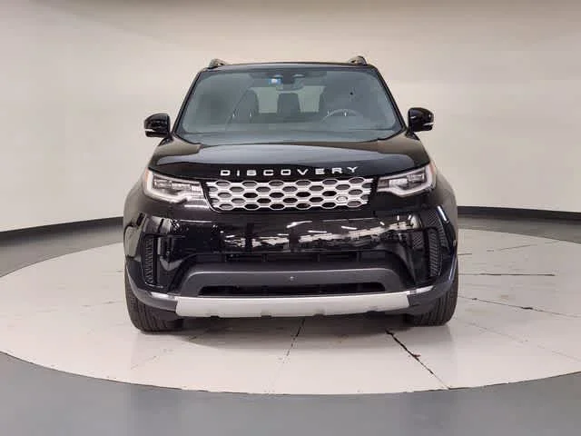 Used 2025 Santorini Black Metallic Land Rover S image 10