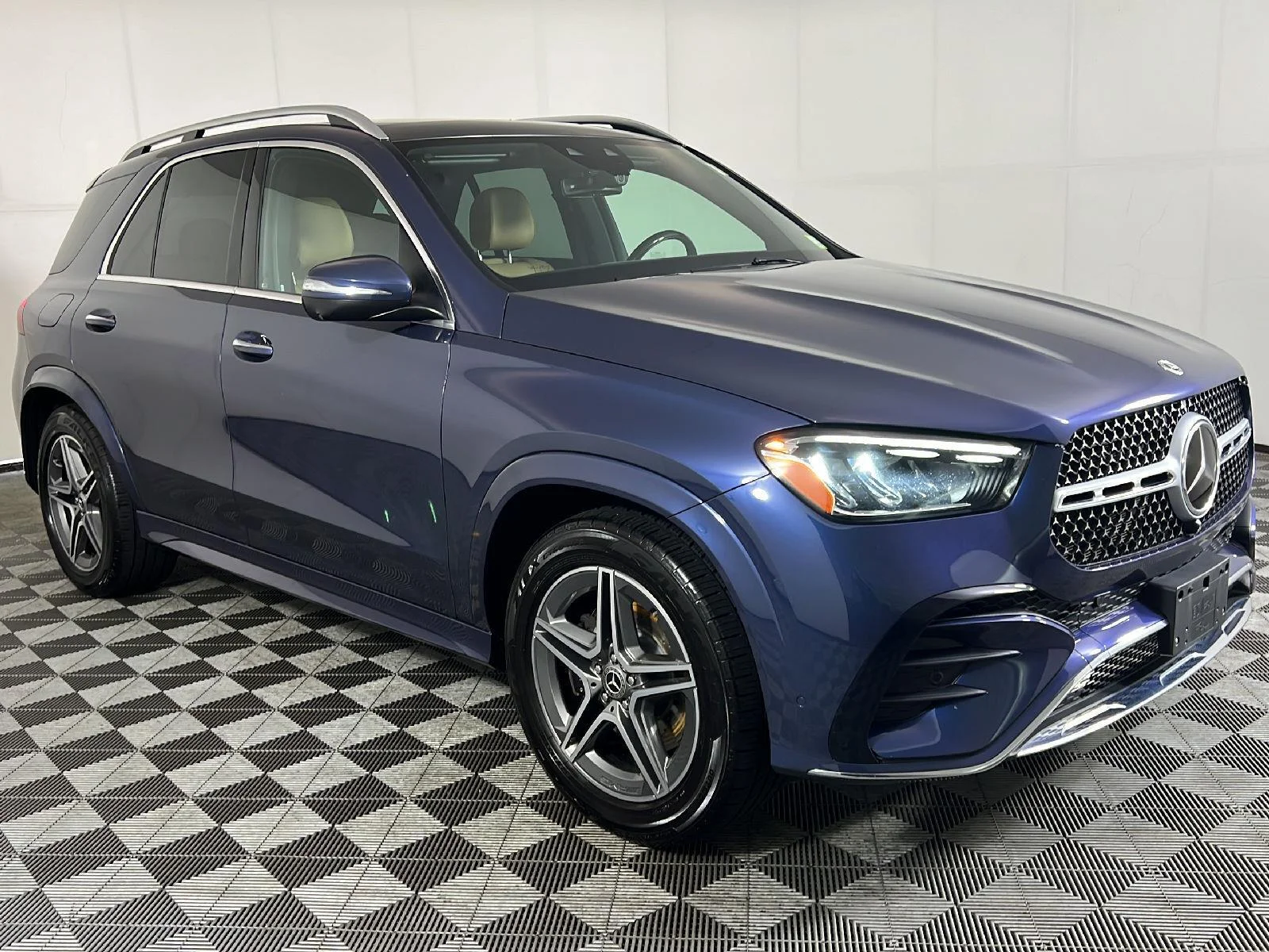 Used 2024 Twilight Blue Metallic Mercedes-Benz GLE 350 image 22