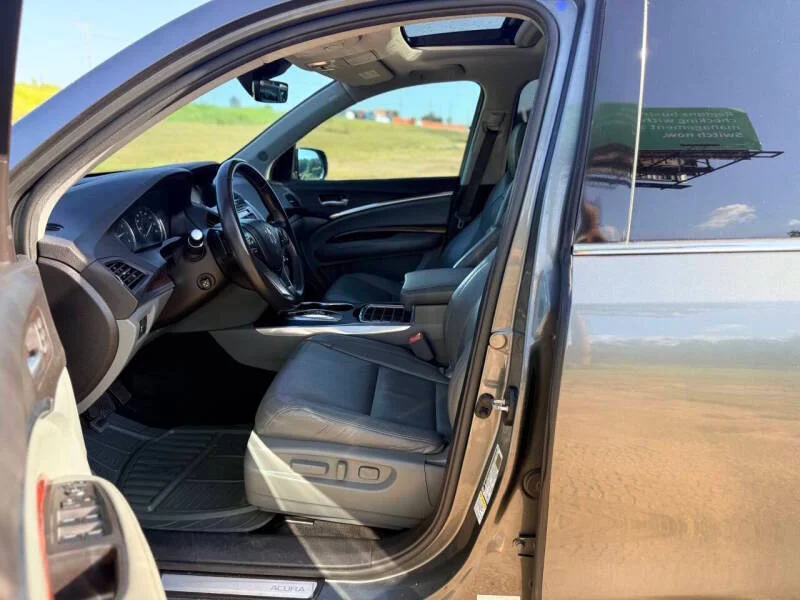 Used 2016 Gray Acura w/Tech w/AcuraWatch 4dr SUV w/Technology and AcuraWatch Plus Package image 13