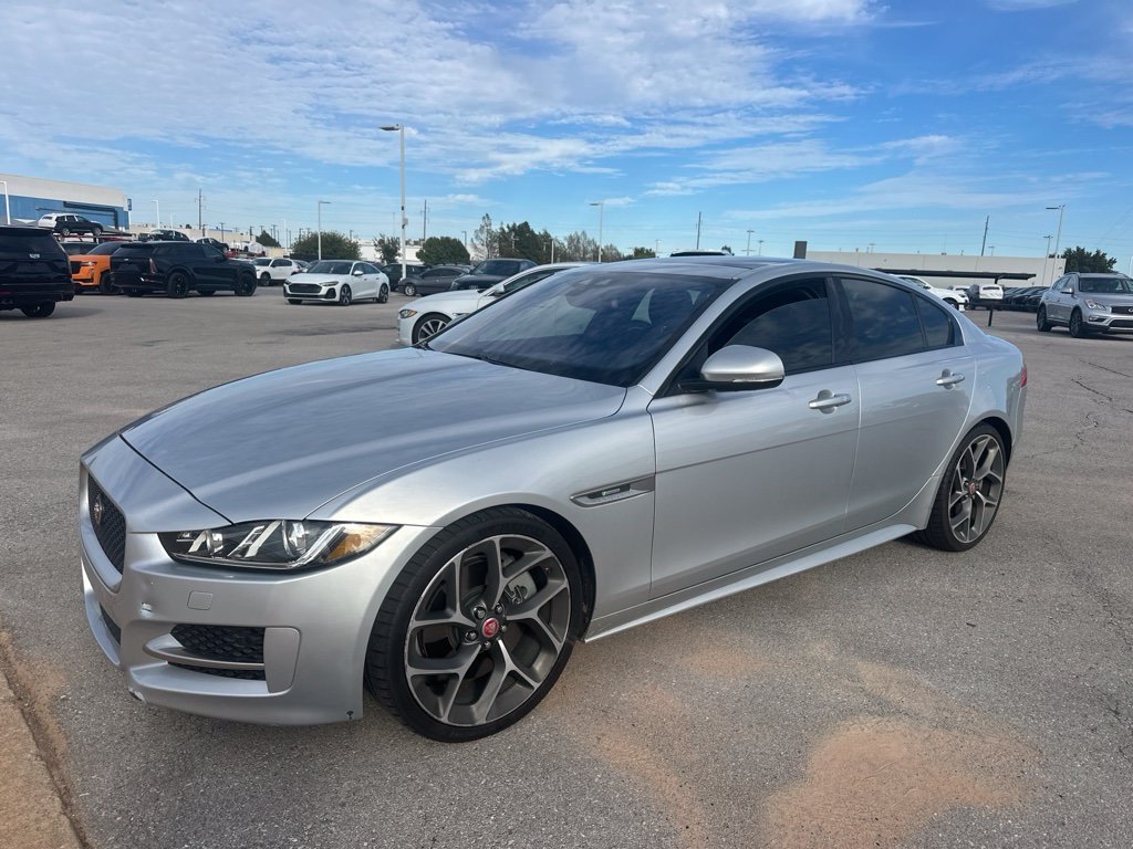 Used 2017  Jaguar 35t R-Sport image 1