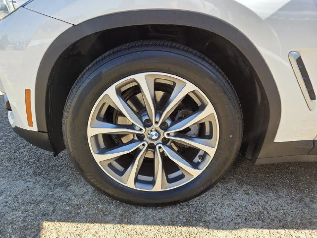 Used 2019 Mineral White Metallic BMW sDrive30i image 25
