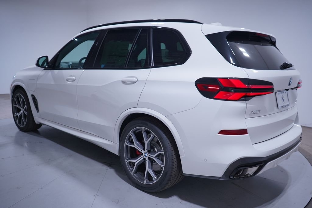 New 2026 Alpine White BMW xDrive50e image 3