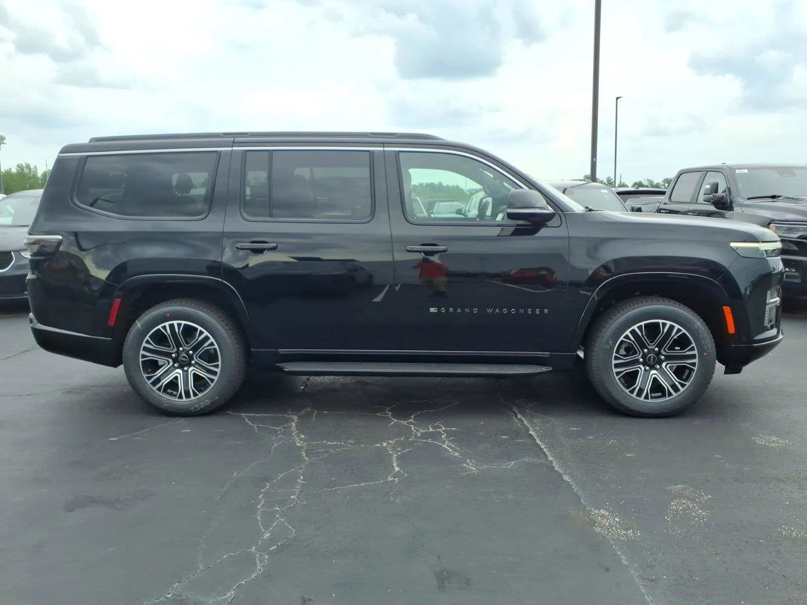 New 2026 High Gloss Black Exterior Paint Jeep  image 18