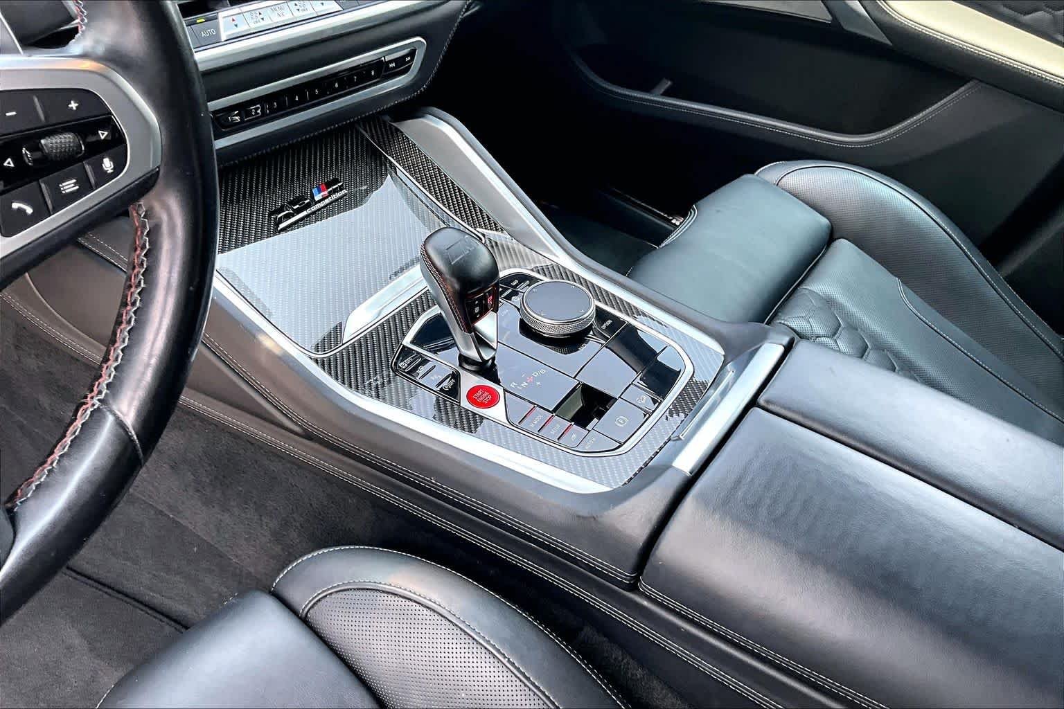 Used 2022 Black Sapphire Metallic BMW  image 17