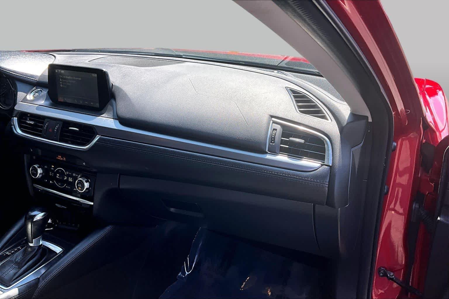 Used 2016 Soul Red Metallic Mazda i Touring image 18