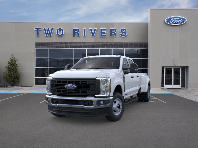 New 2026 Oxford White Ford F-350® XL image 2